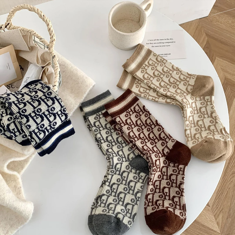 1/2/4Pairs Winter Wool Socks for Women Cashmere Warm Socks Letters Pattern Monogram Thick Mid Tube Designer Socks Luxury Korea - Image 2