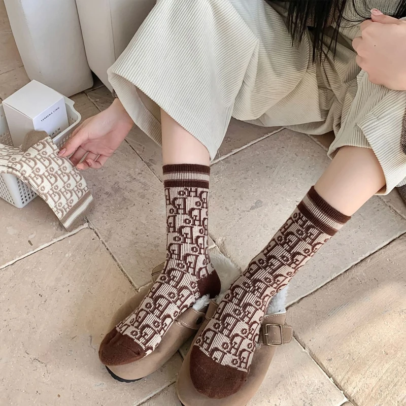 1/2/4Pairs Winter Wool Socks for Women Cashmere Warm Socks Letters Pattern Monogram Thick Mid Tube Designer Socks Luxury Korea - Image 4