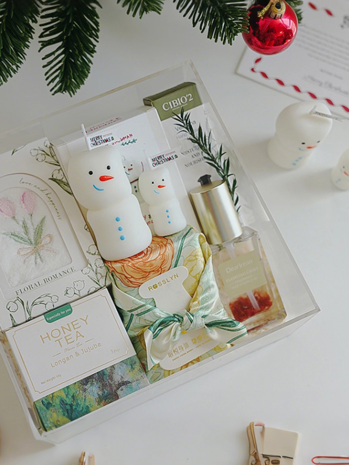 2 Pieces /Set, Christmas Snowman Scented Candle Set, Two Gift Boxes of One Large and One Small, Soybean Mixed Wax, British Pear - Image 5