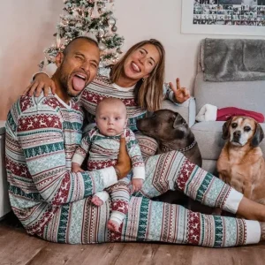 2026 New Family Christmas Pajamas Mom Dad Kids Matching Clothing Set Baby Romper Pjs Soft Loose 2 Pieces Suit Homewear Xmas Look