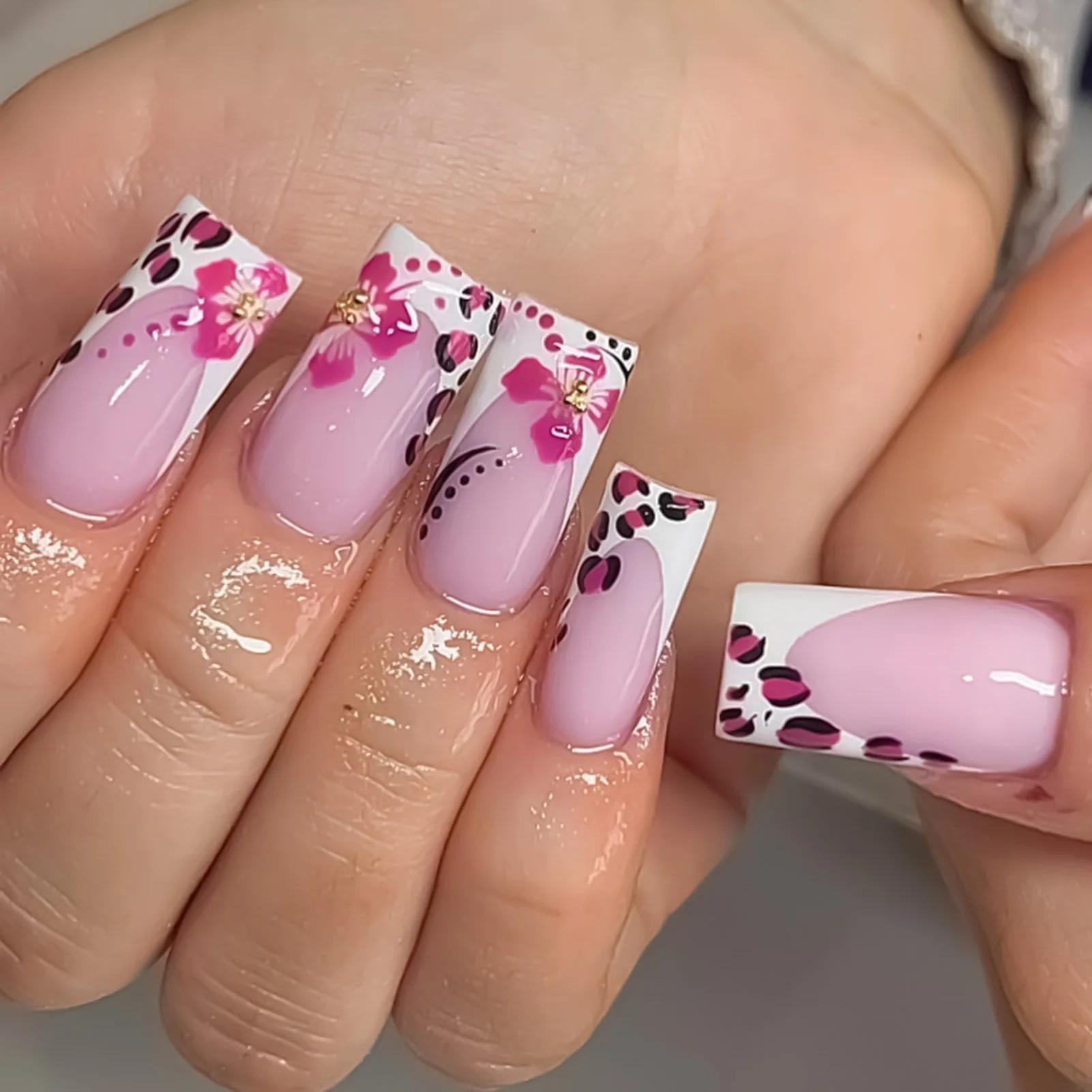 24Pcs Medium Length Coffin False Nails French Tips Press On Nails Fairy Flower Designs Spicy Girls Charms Fake Nails Patches - Image 7