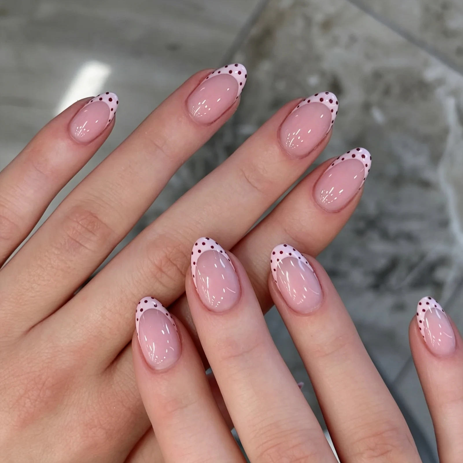 24Pcs Short Round Fake Nails Brown French Press On Nails White Polka Dot Printed Nude Color Detachable False Nails Patches - Image 2