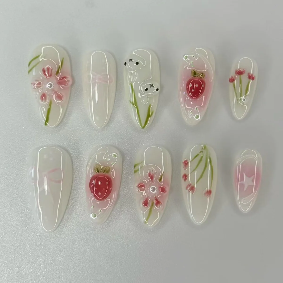 24pcs Wearable Press on Nails Strawberry Bow Design Nails Tips Red Short Almond Pearl Starlight Fake Nail Art Flower False Nails - Image 4