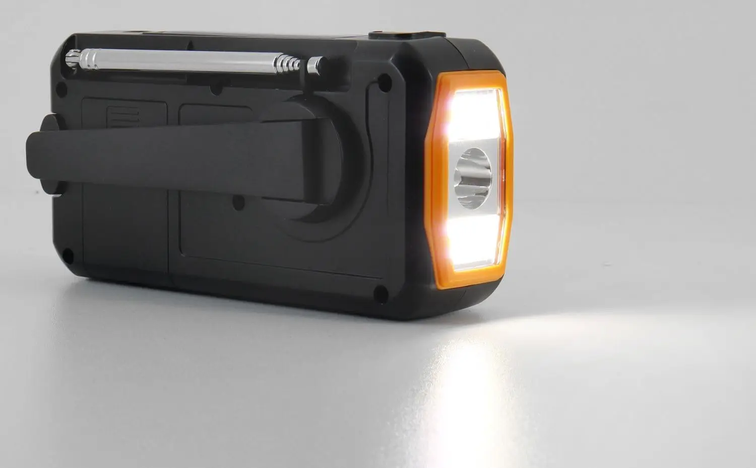 4000mAh Emergency Portable Solar Power Radio with Hand Crank Charging AM/FM Weather Radio LED Flashlight Bank Phone Charger - Image 4