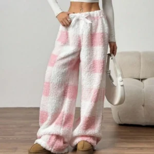 A pair of women's spring, autumn and winter pajamas, loose, casual checked pants, fleece and thickened pants, and home wear