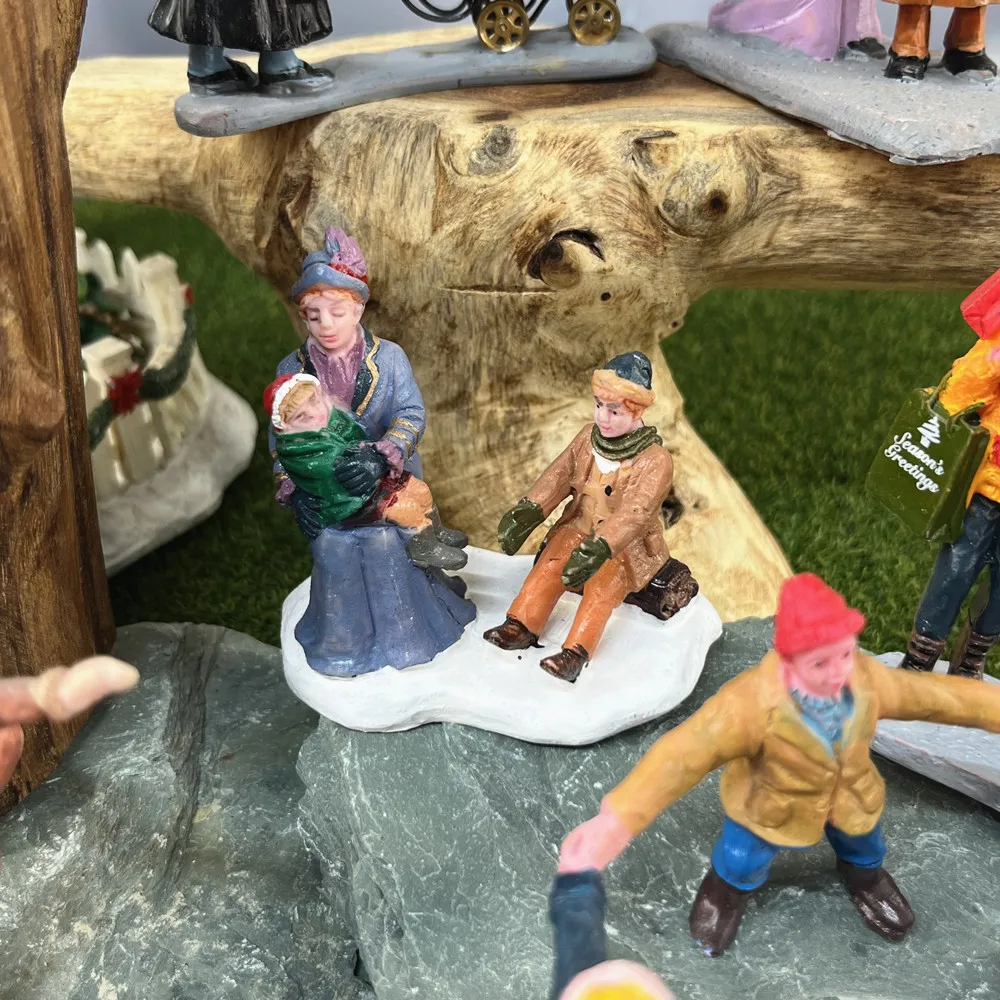 Christmas Village Resin Figurine Set, DIY Scene Model Sand Table Handicraft, Holiday Decor Ornaments, Gift & Collectible - Image 4