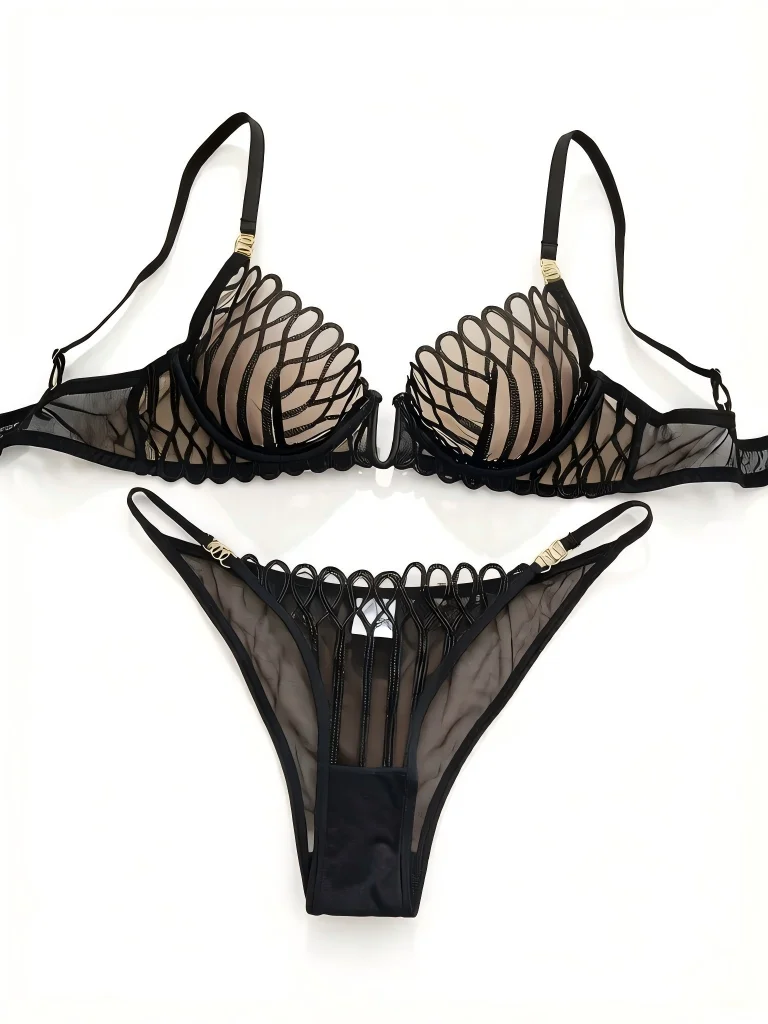 French Style Sexy Embroidered Transparent Underwear Set V-Neck Design Anti-Sagging Breathable Bra And Panties Ensemble