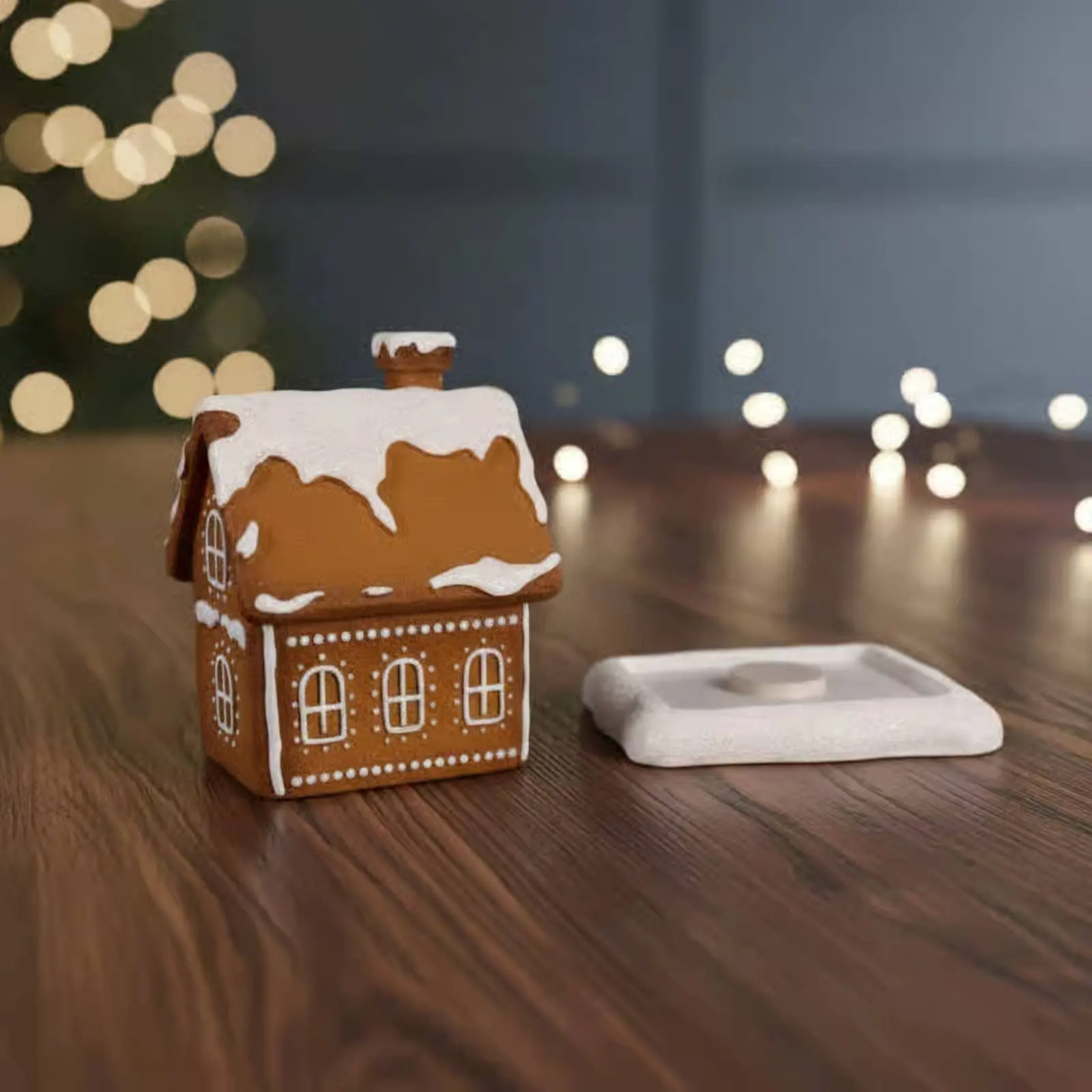 Holiday Cottage Aroma Holder Festive Gift Gingerbread House Aroma Burner Christmas Cabin Censer Detailed Craftsmanship - Image 2