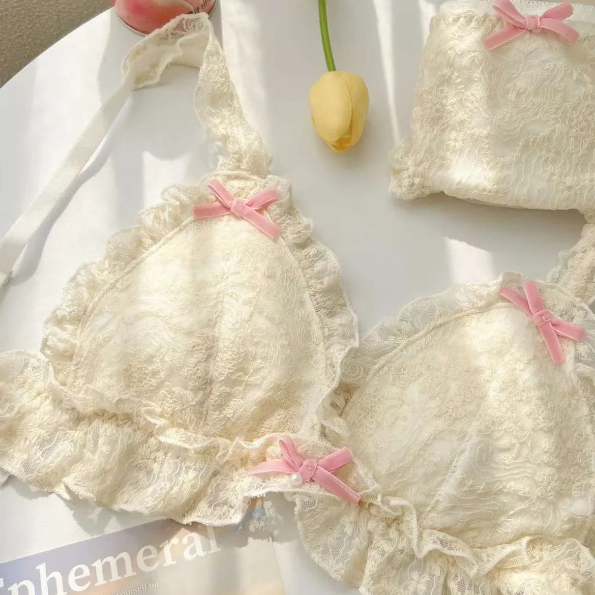 Japanese girl underwear female sweet cute pure desire without underwire bow lace edge thin bra set - Image 4
