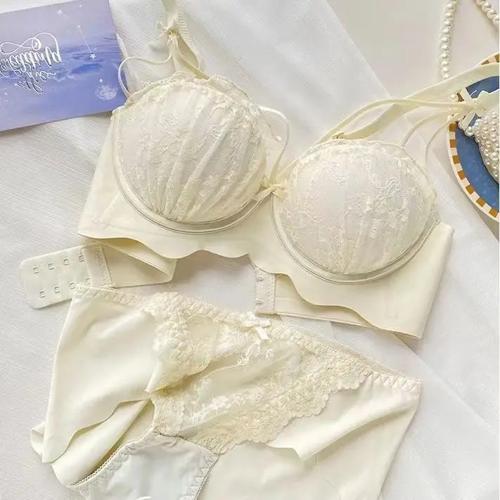New Sweet and Cute Girl-free Undergarment Women's Comfortable Bra Cover Set - Image 6