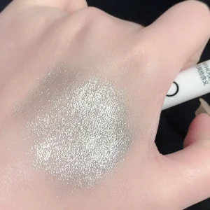 Pen Eye Shadow Liner Stick Diamond Silkworm Pencil White Highlighter Pencil Glitter Eyeshadow Pen Lying Silkworm Pencil