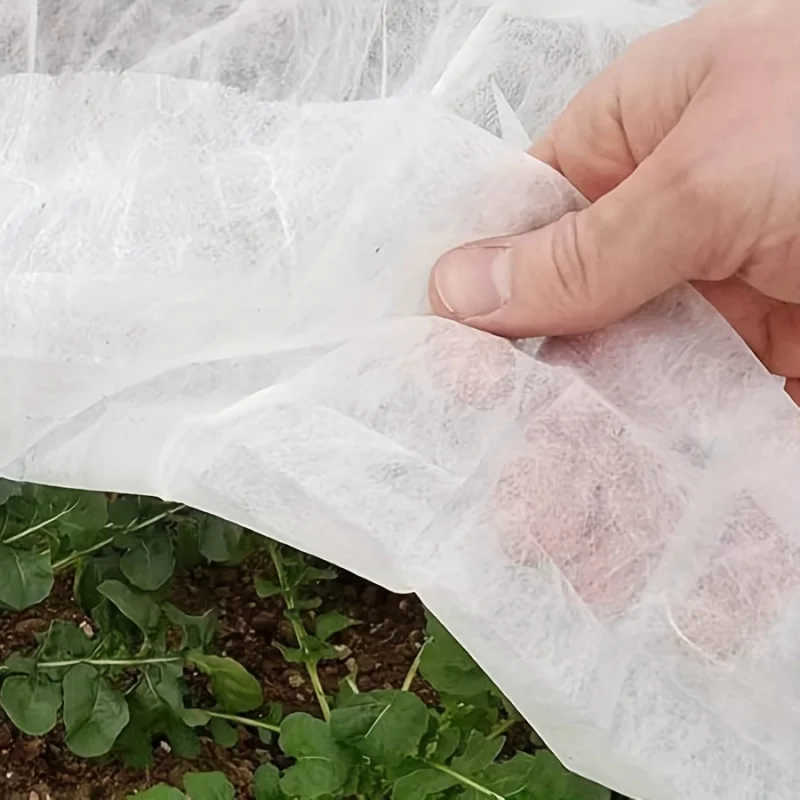 Plant Cover Anti Freezing, Garden Floating Row Cover Non-Woven Fabric, Used for Anti Freezing Protection of Vegetables, Fruit Tr - Image 5