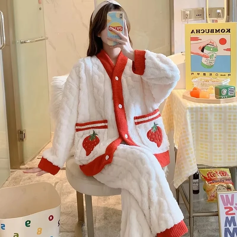 Pyjama épais en flanelle et velours corail fraise, vêtements de maison pour femmes, ensemble de vêtements de nuit à col en v, sa - Image 4