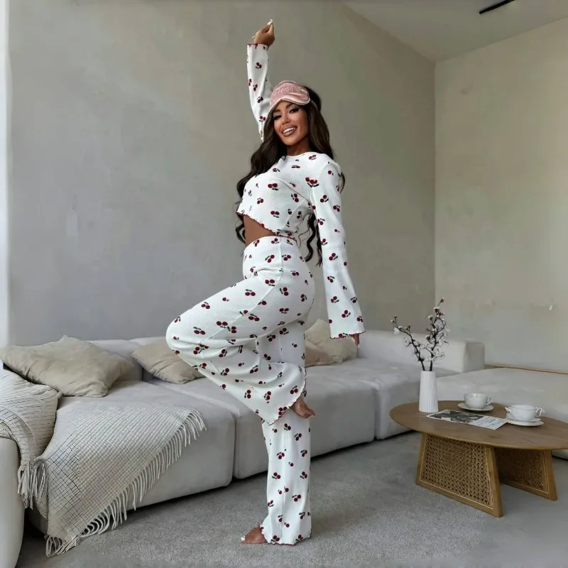 Women's Spring/Fall Pajamas: Bell-Sleeve Printed Cuffed Long-Sleeve Top and Long Pants Loungewear Winter Women's Two-Piece Set - Image 4